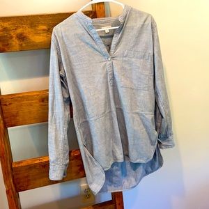 Gap women’s oversized jean shirt
